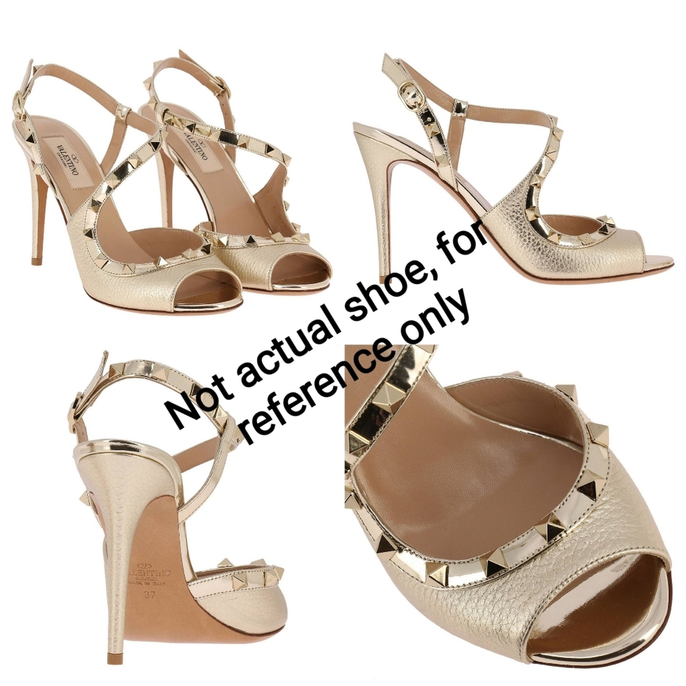 💗SOLD💗 Valentino Garavani Rockstud Heel Sandalo